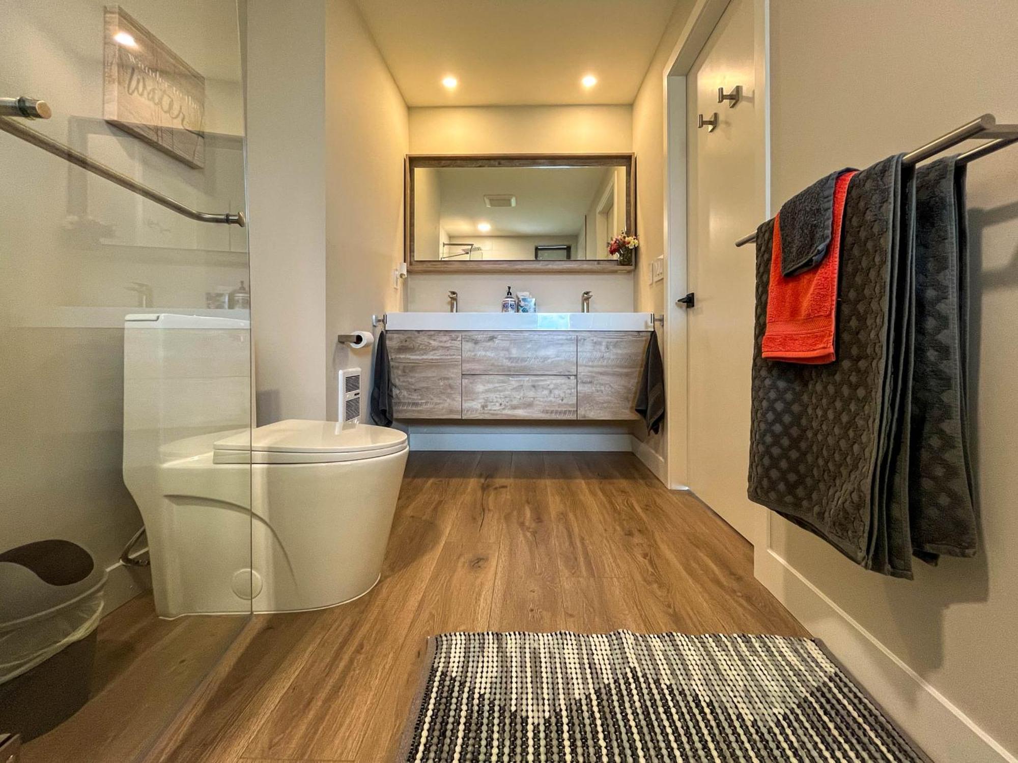 Kelowfornia Lakeview Retreat Kelowna Dış mekan fotoğraf
