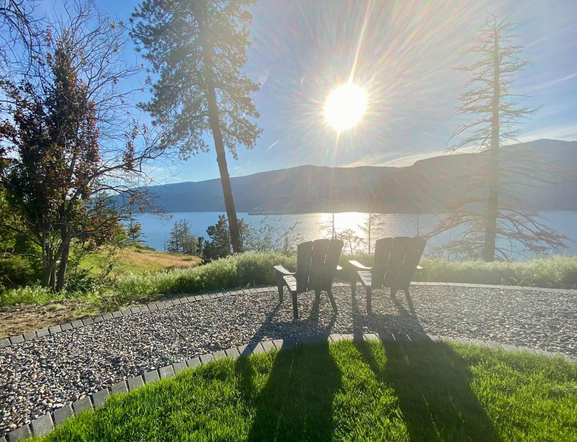 Kelowfornia Lakeview Retreat Kelowna Dış mekan fotoğraf